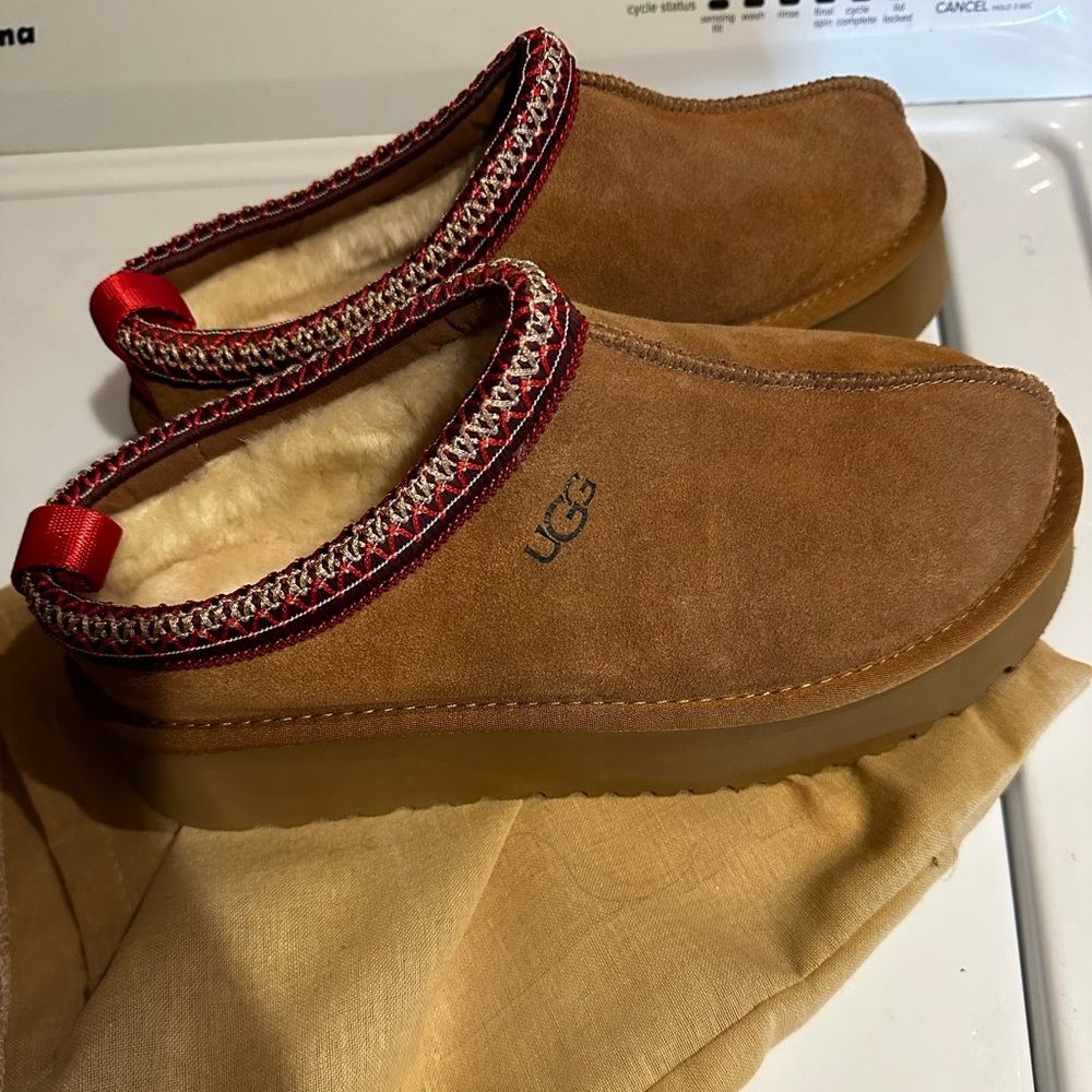 Boutique Tazz Clogs